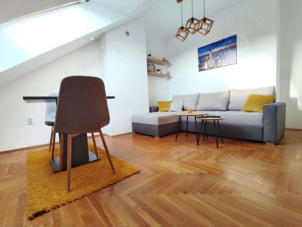 Apartman Ns Dan Private Parking Novi Sad Exterior photo